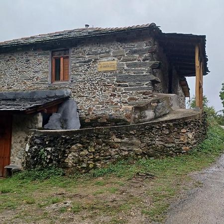 A Palleira Castro Caldelas Kültér fotó