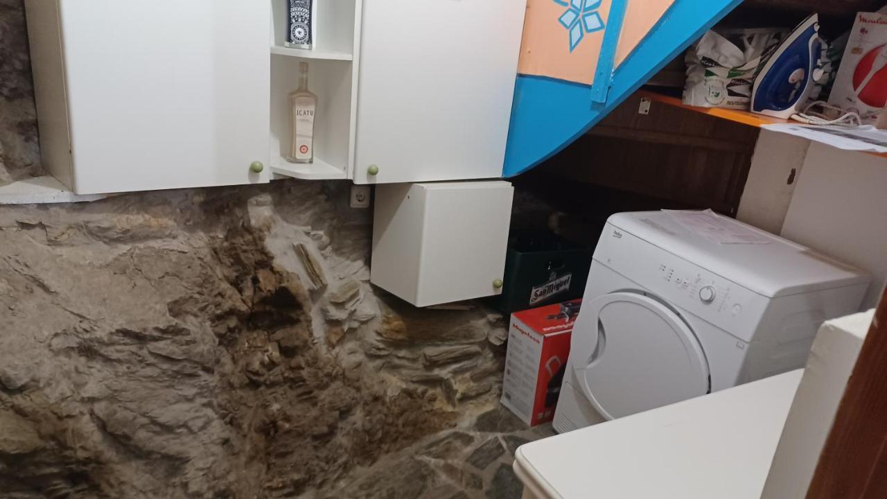 A Palleira Castro Caldelas Kültér fotó